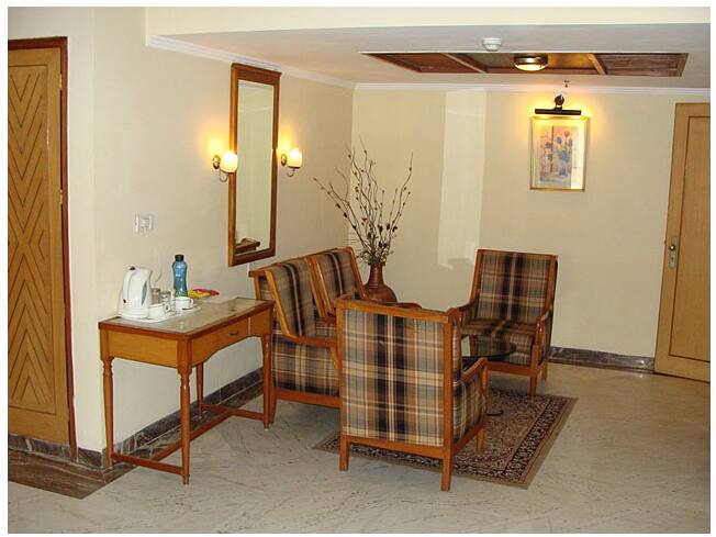 Leo Fort Hotel, Jalandhar 5